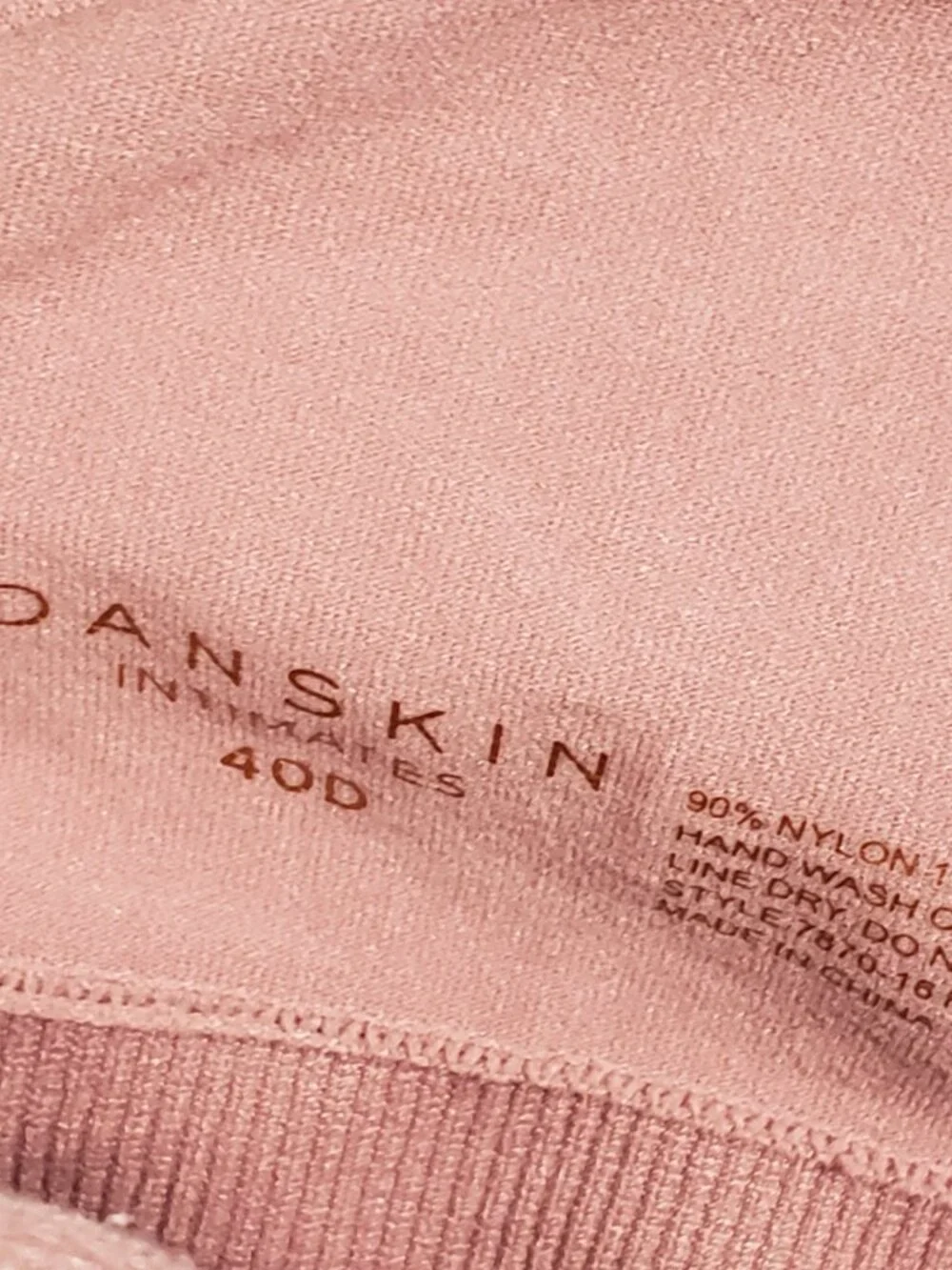 Danskin Intimates  Pink Underwire Bra  Women's 40D excellent condition